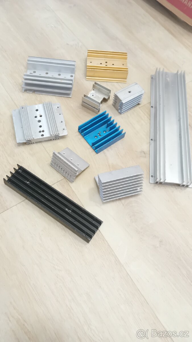 Různé Alu chladiče - 2