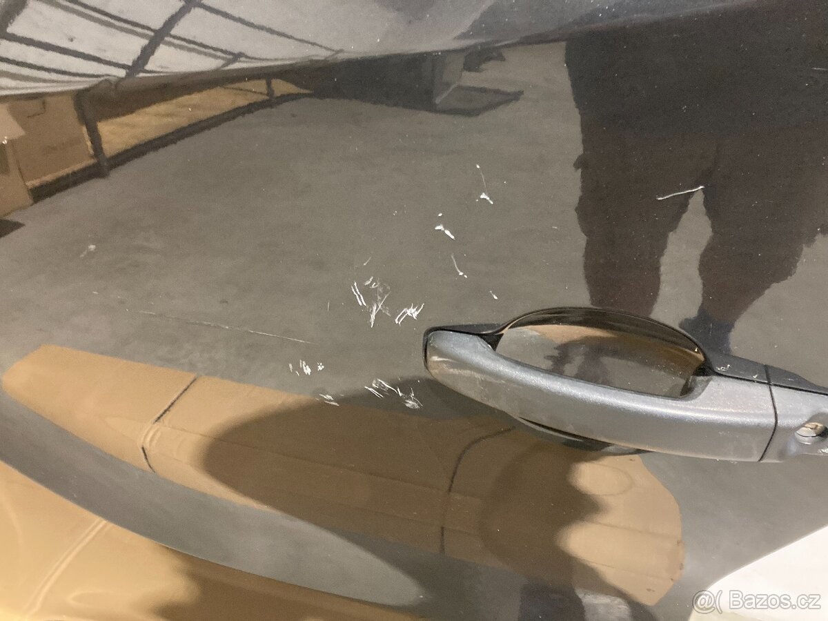 Dveře Opel Vivaro B levé + pravé kód barvy 92U - 2