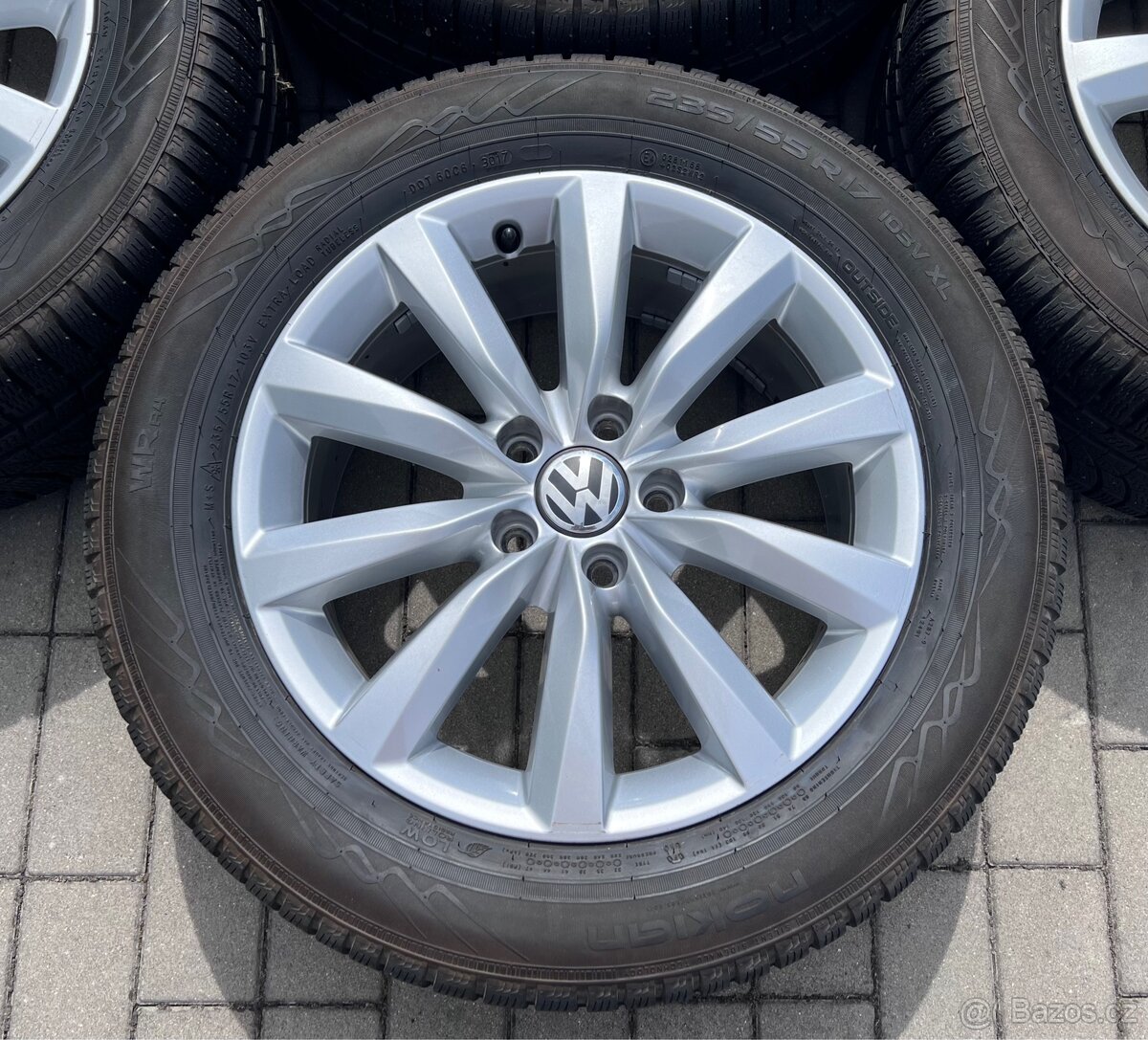 VW - 17" New Orleans + zimní 235/55 Nokian - 2