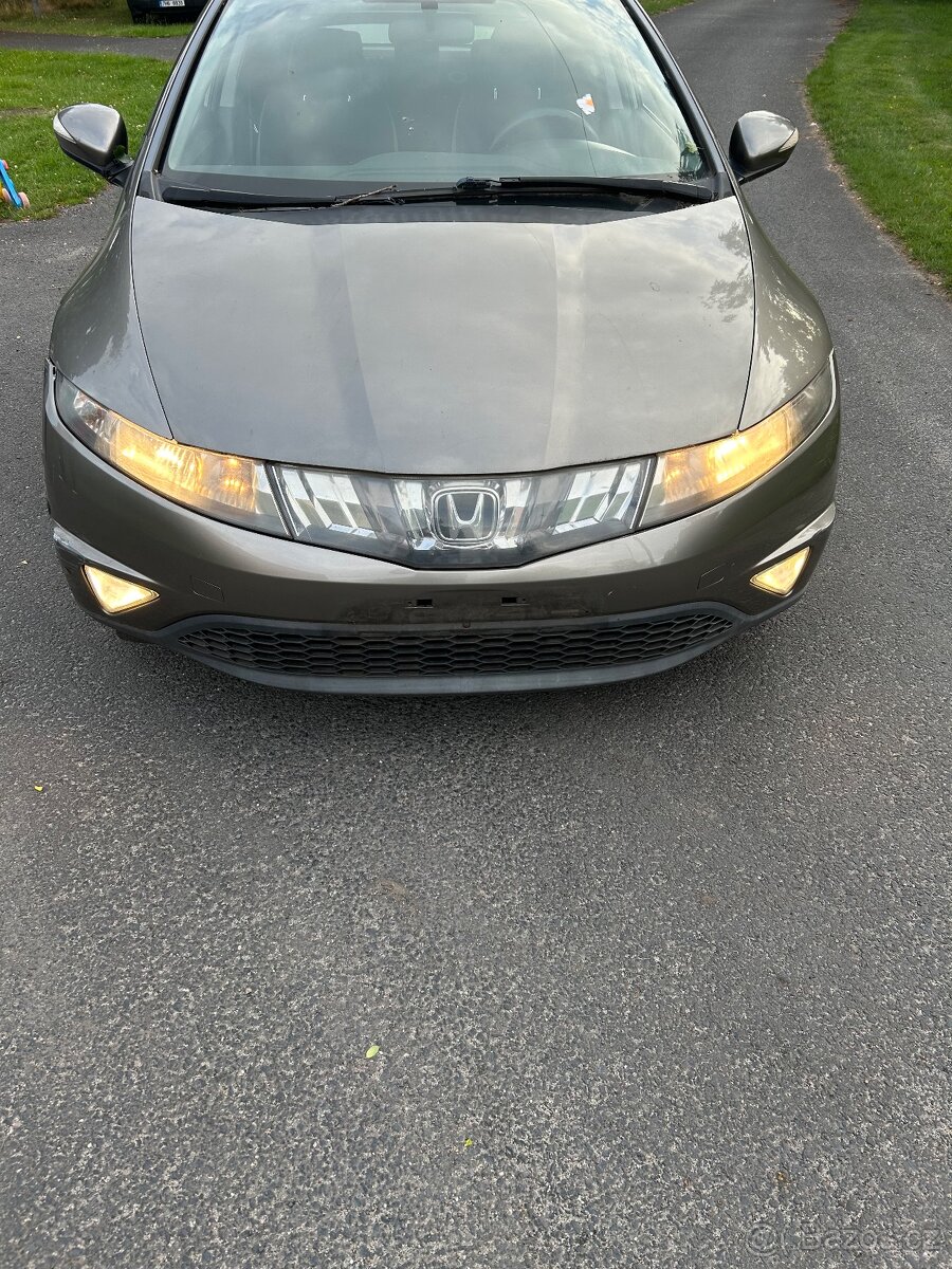 Honda Civic 8G 1.4i náhradní díly L13A7 - 2