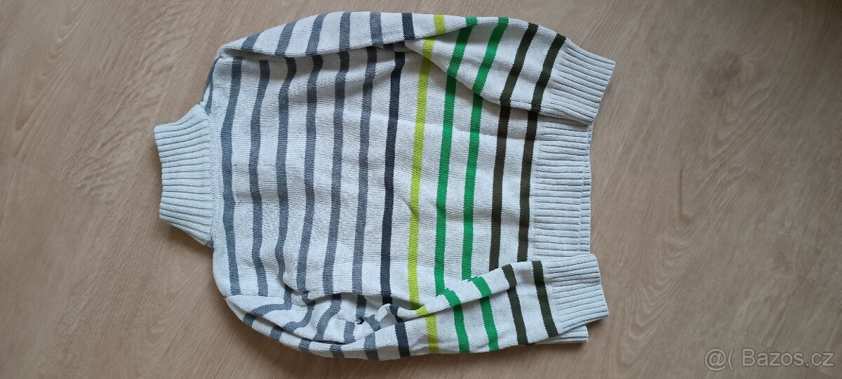 Svetr s rolákem Calvin Klein 5/6 let - 2