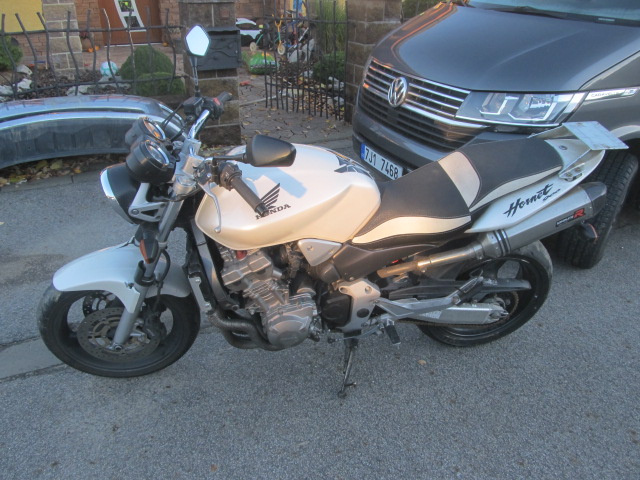 Honda CB 750,900 F Hornet na díly - 2