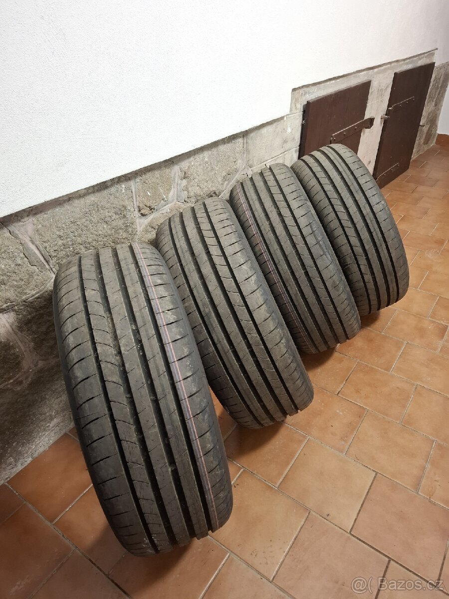 Letní pneumatiky Goodyear 215/50 r18 - 2
