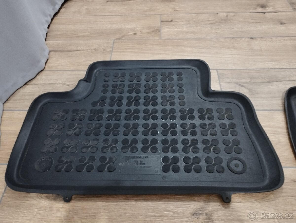 gumové koberce Mazda CX 7 - 2