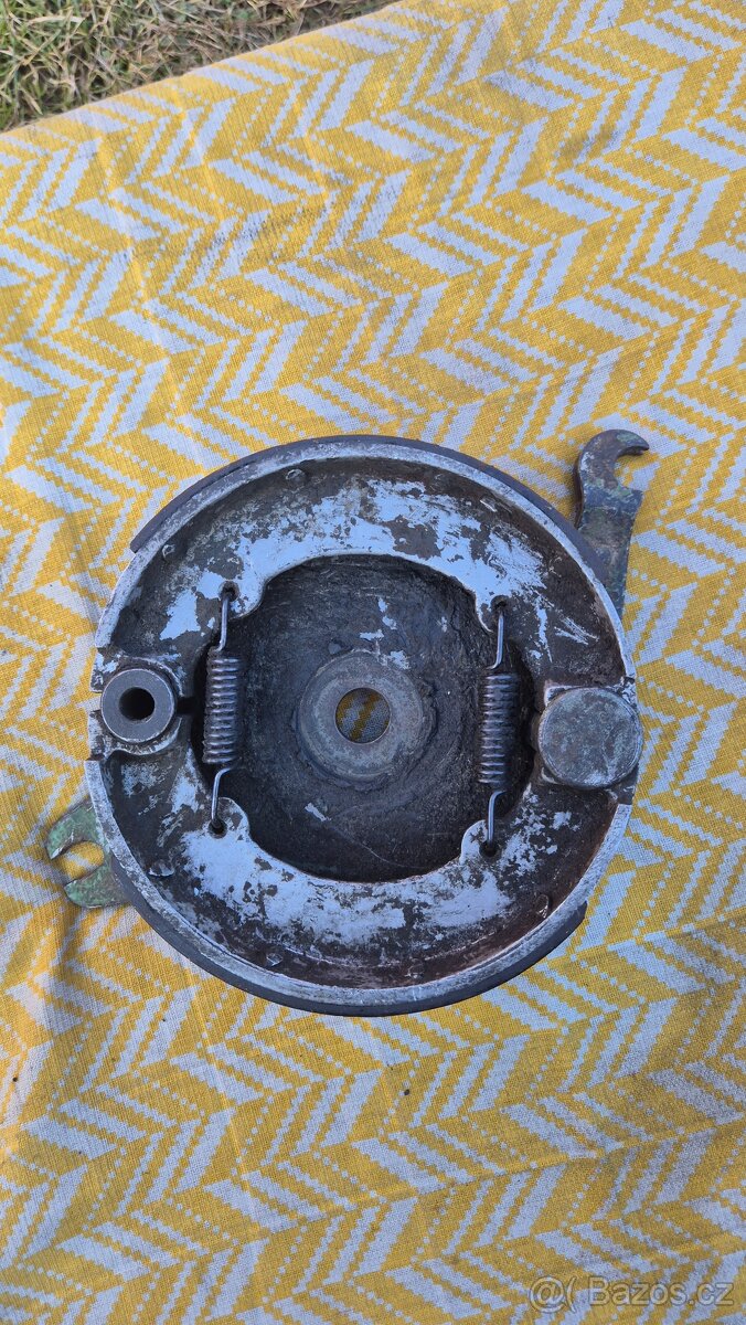 Brzdový štít Jawa - 2