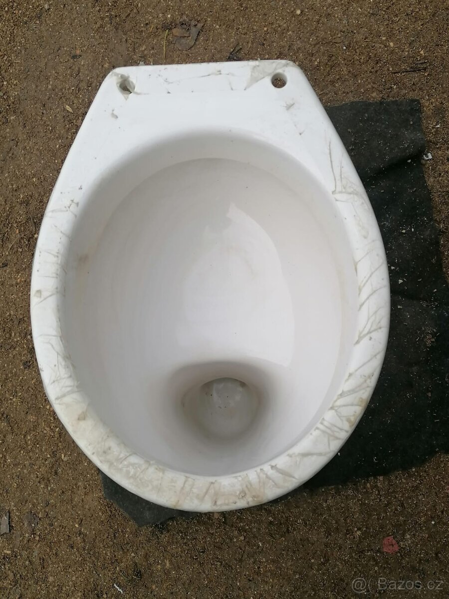 Záchodová WC mísa - 2