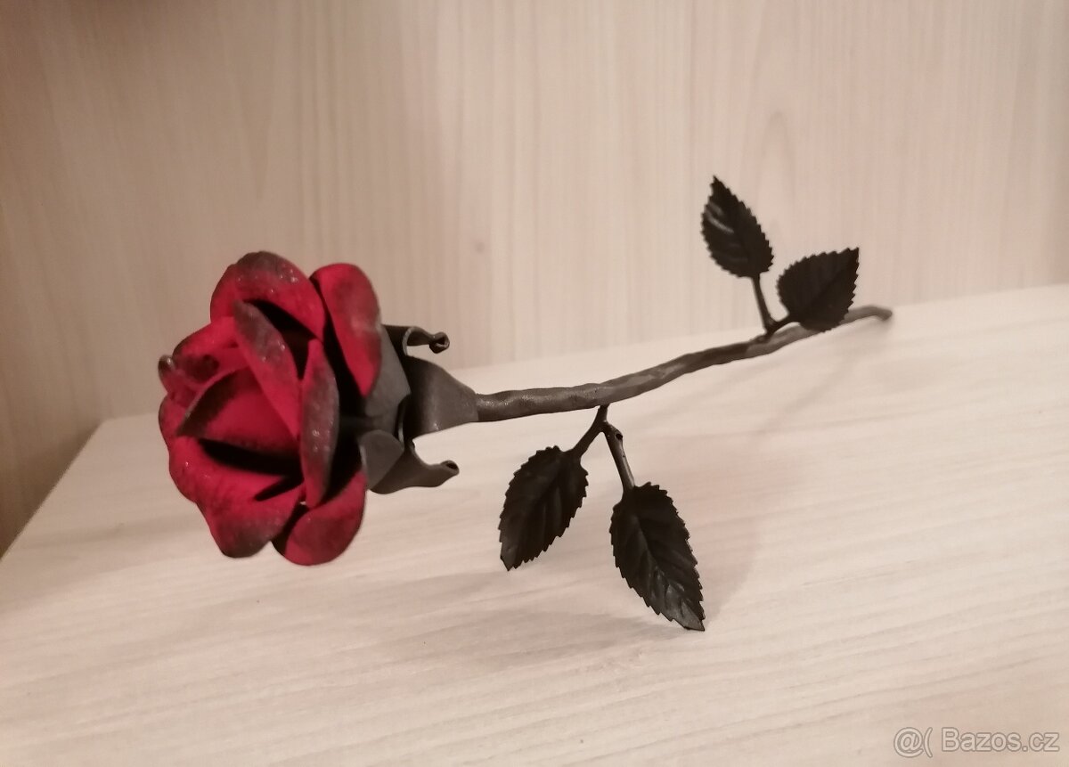 Kovaná růže k Valentýnu - 2