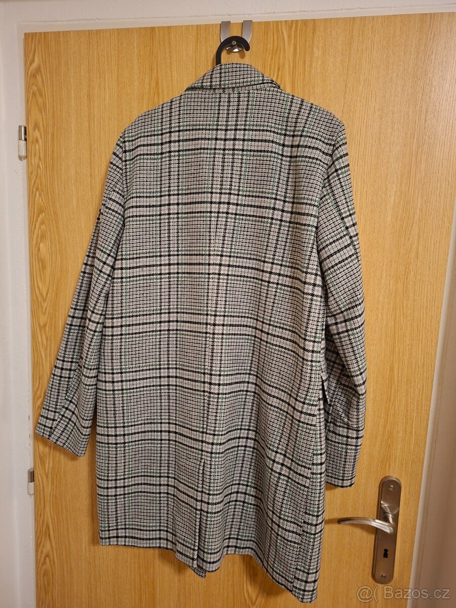 Dva kabátky a zimní bunda - 2