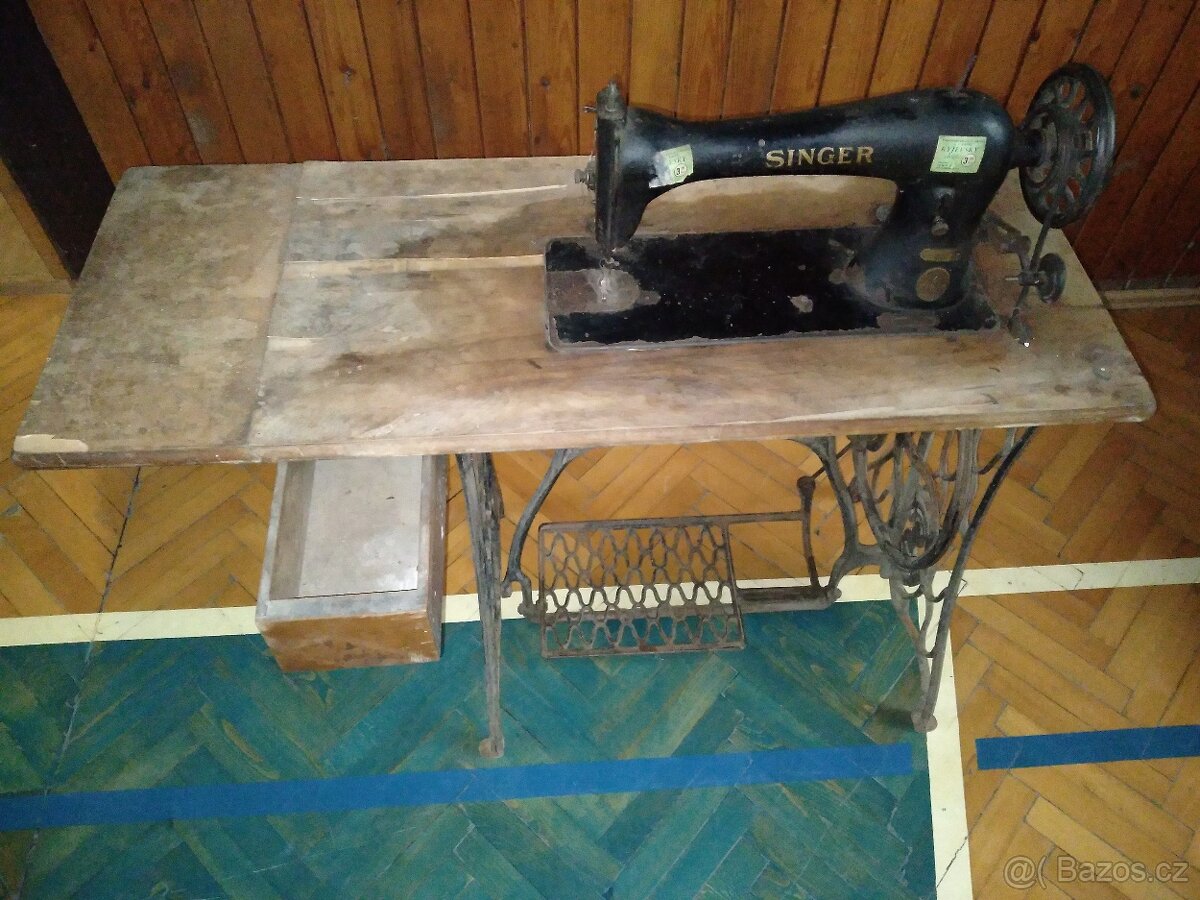 ŠICÍ STROIJ - SINGER - 2