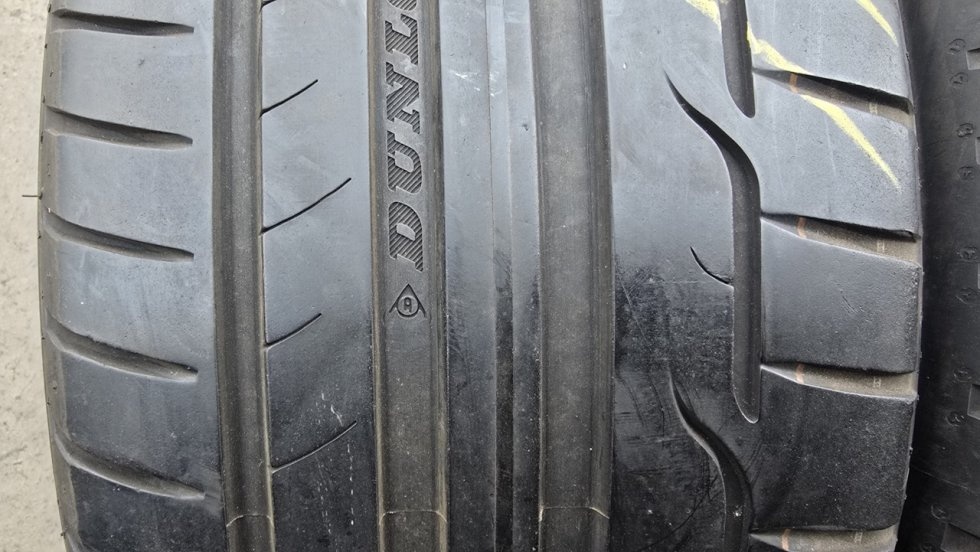Letní pneu 225/40/18 Dunlop - 2