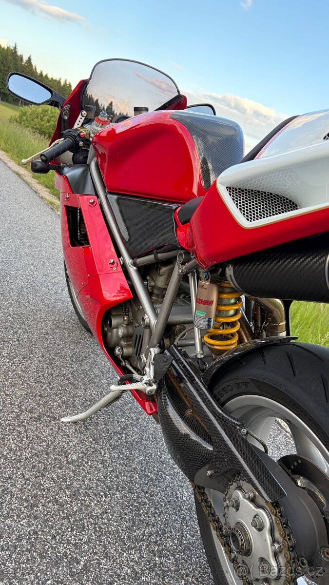 Ducati 748 - 2