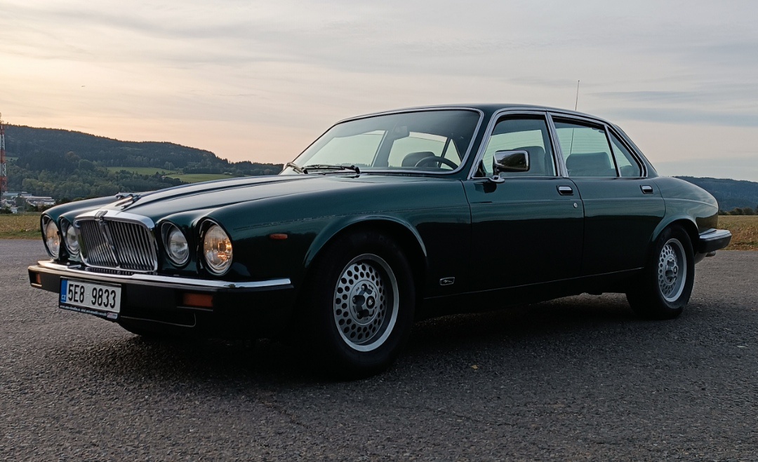 Jaguar XJ6 4.2 sovereign rok 83 - 2