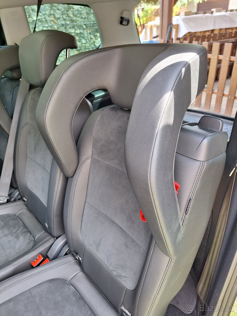 Vw Sharan, dĕtské opĕrky hlavy - 2