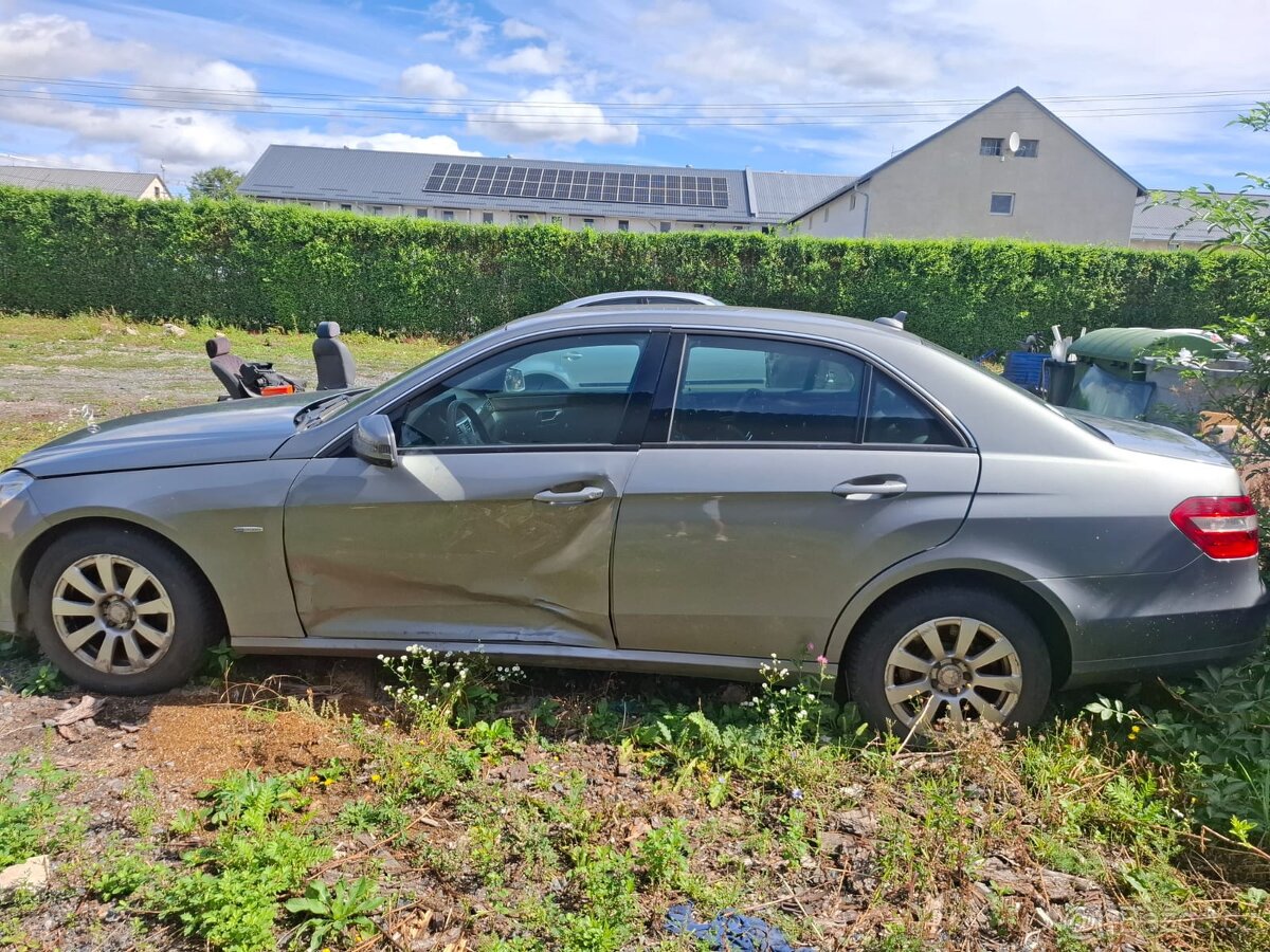 Mercedes E W212 2.2 NAFTA 2010 Na Dily - 2