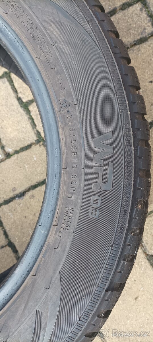 Prodám 4 ks zimní pneu nokian 215/55 R16 - 2