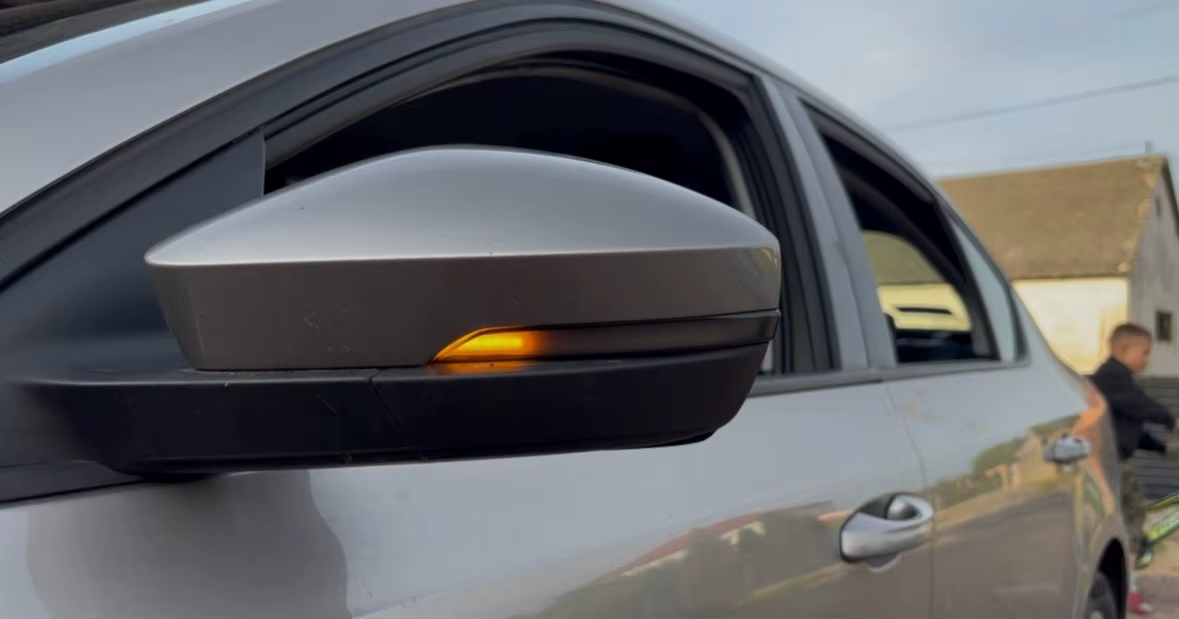 Dynamické blinkry pro Škoda Octavia 3, VW T-roc, T-cross - 2