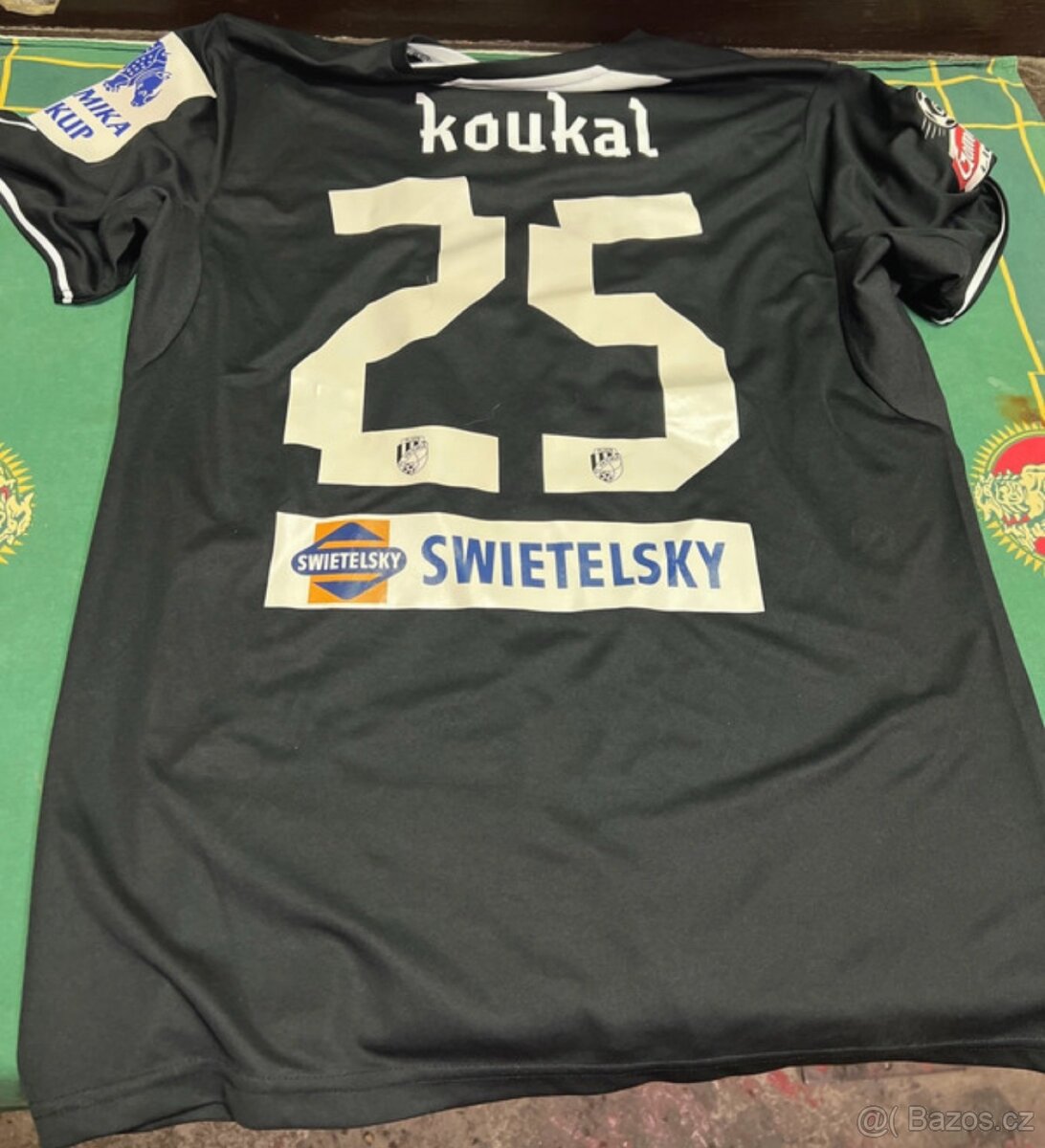 Fotbalový dres FC Viktoria Plzeň Gambrinus Liga Koukal - 2