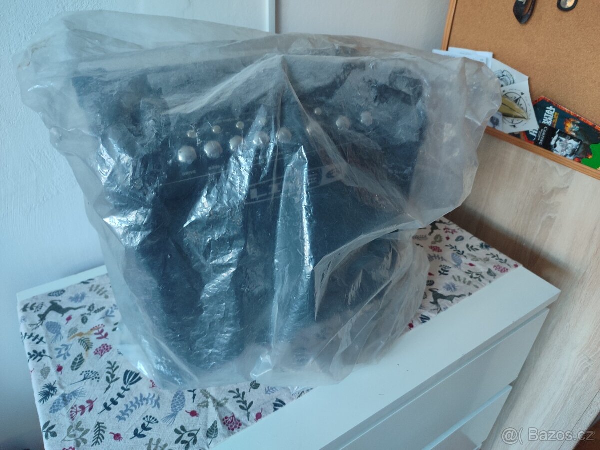 Prodám kytarové kombo Line 6 Spider IV 15 - 2