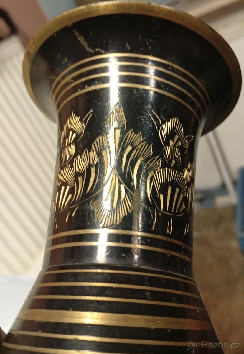 Mosazná váza černá zlatá - 2