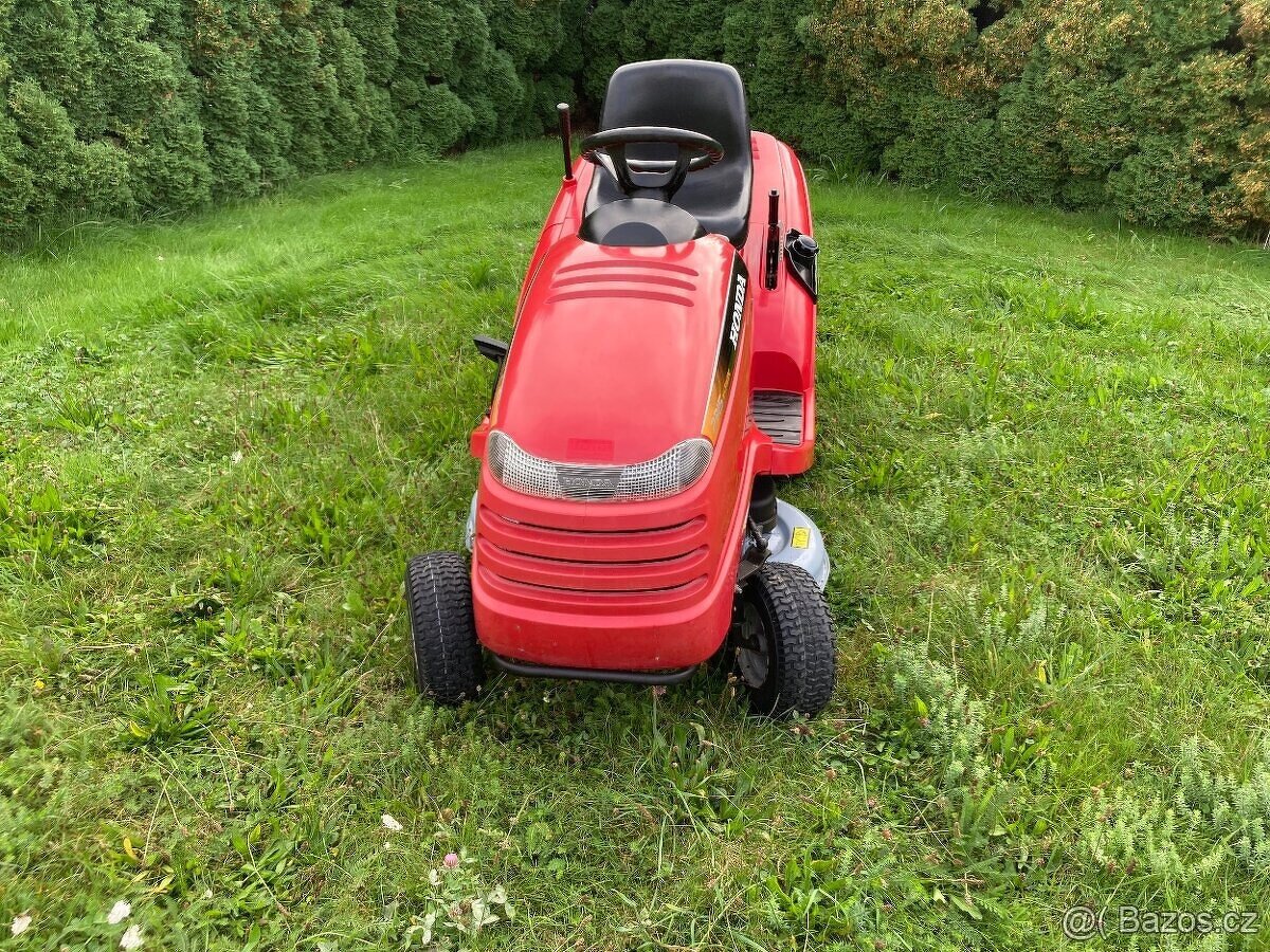 Zahradní traktor Honda 2315 - 2