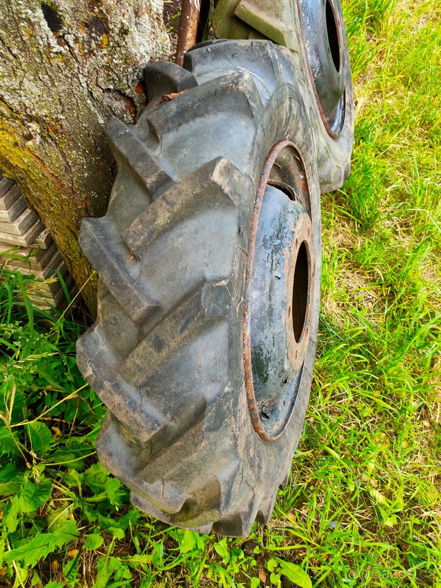 2 kola 7.5-20. ( rozteč Avia) - 2