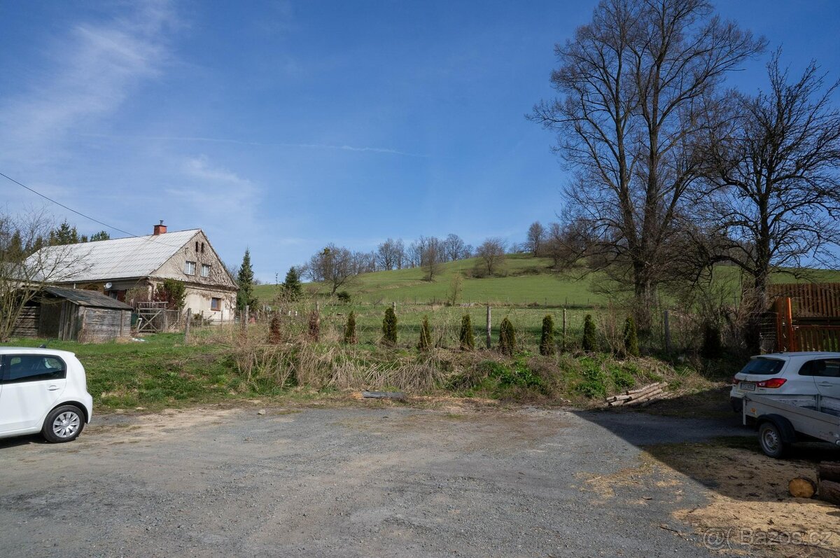 Stavební pozemek na prodej - 2