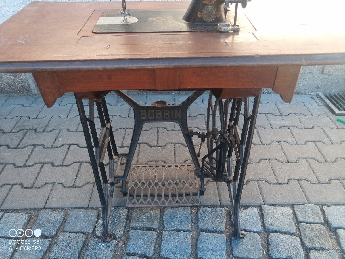 Šicí stroj Bobbin - 2
