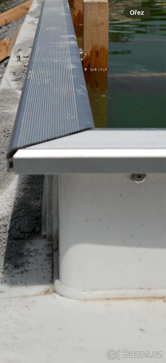 Bazenovy hlinikovy lem - 2