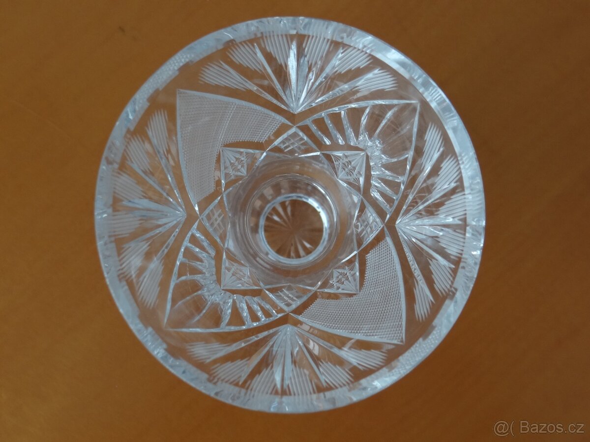 Křišťálová vázička - 2