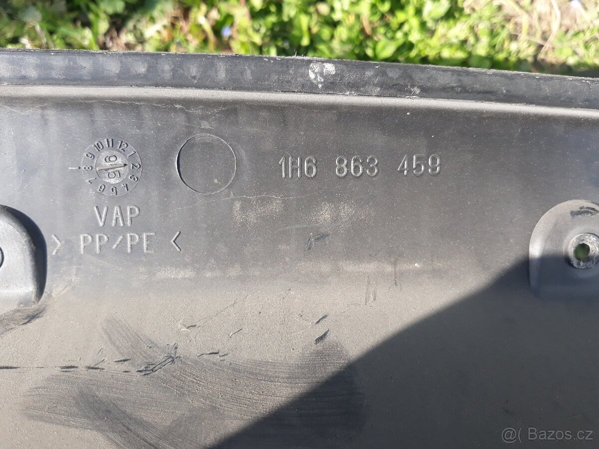 Zadní díl kufru VW Golf Mk3 - 2