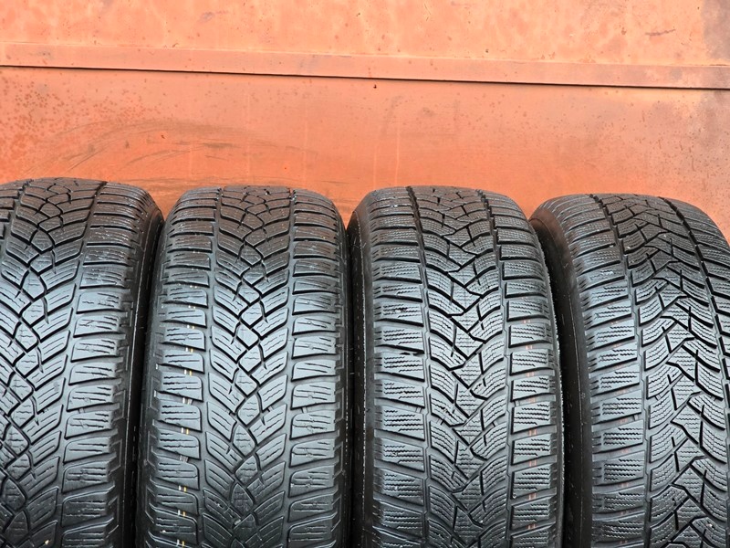 Zimní Dunlop a Fulda 205/60/16 + disky - 2