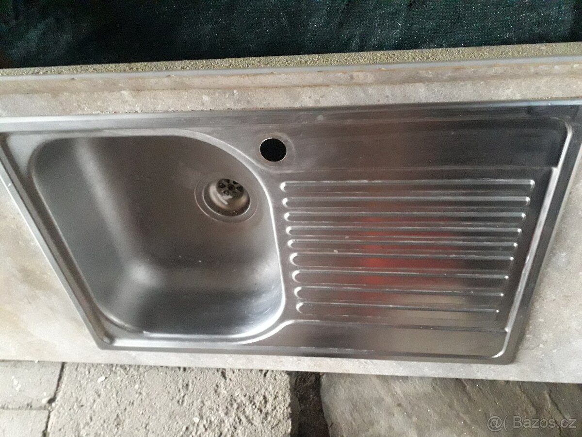 Deska s dřezem - 2