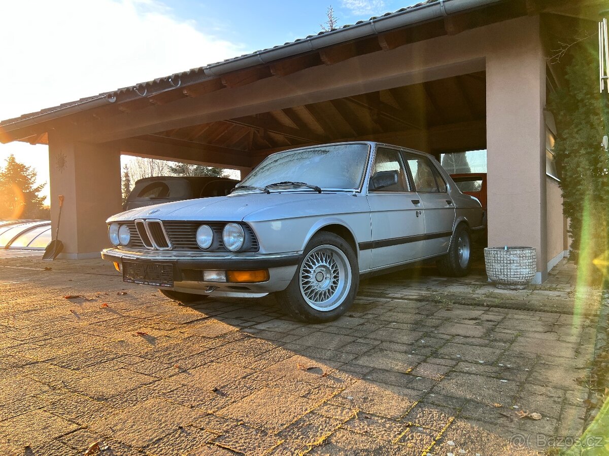 BMW e28 520i, automat - 2