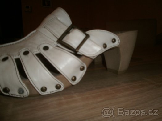 Prodám dámské dřeváky - 2