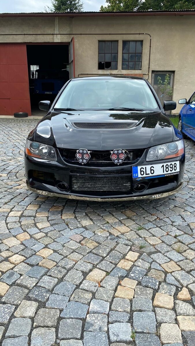 Mitsubishi Lancer evo 8 - 2