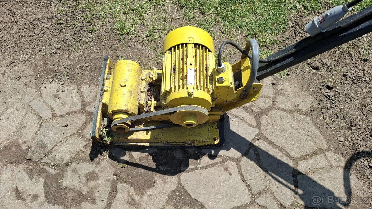 Vibrační deska 200 kg elektrická 4 kW - 2