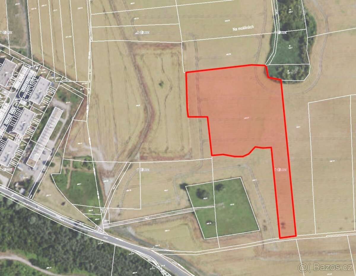 Pole v Praze – Sobín, 17.632 m², výborná investice - 2