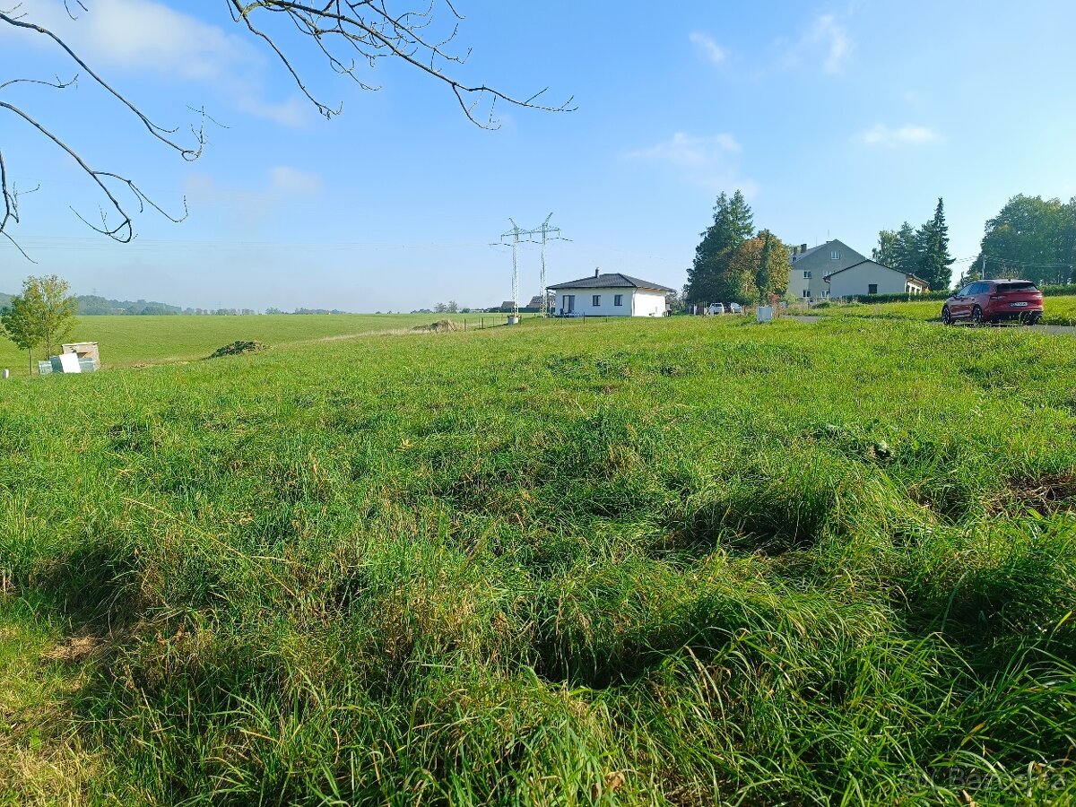 Prodej stavebního pozemku 1042 m² Dolní Tošanovice - 2