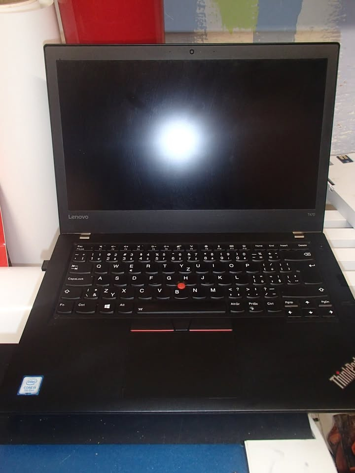 Lenovo ThinkPad T470 - 2