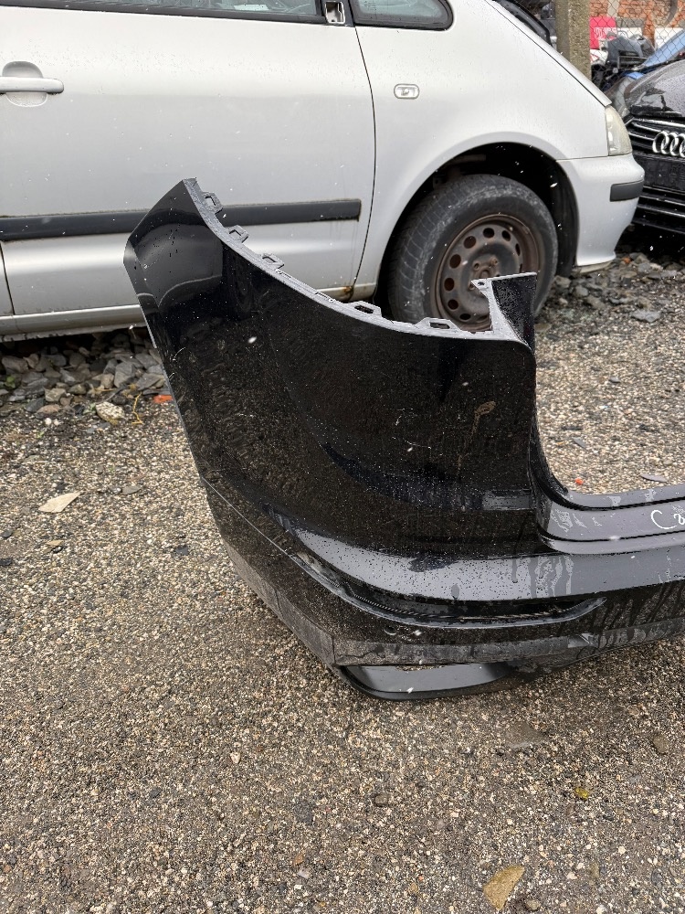 Prodám zadní nárazník Porsche Cayenne II facelift - 2