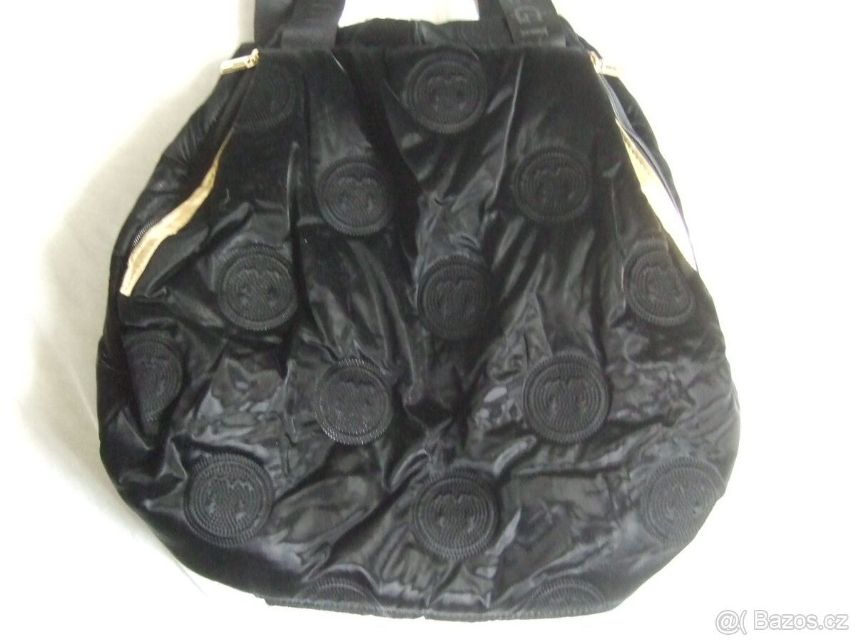Kabelka černá. - 2