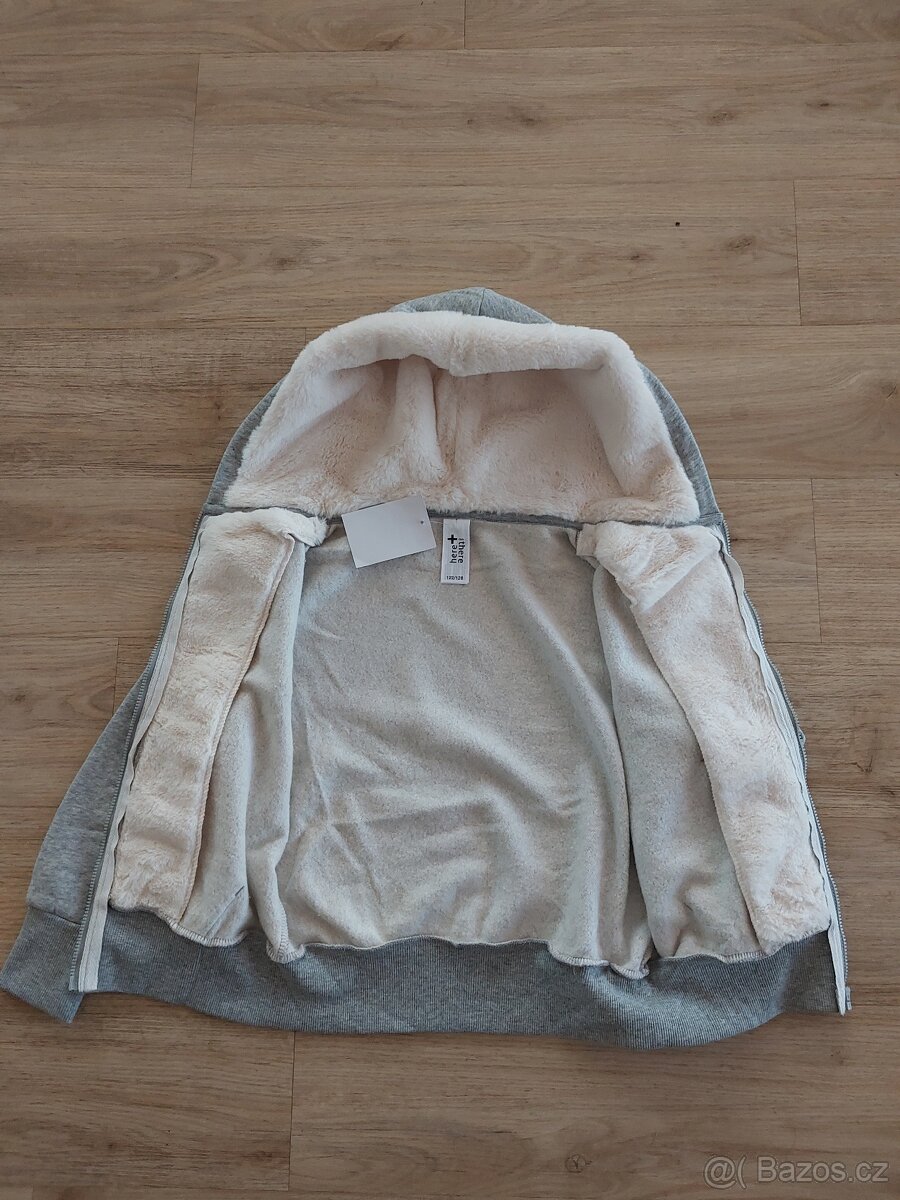 Nová tepláková mikina CaA vel. 122 - 2