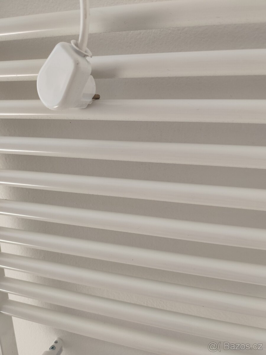 Elektrický koupelnový žebřík - 2