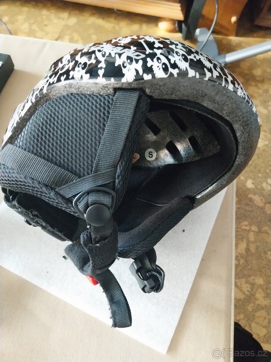 Prodam dětskou helmu vel.S - 2