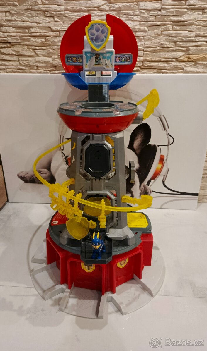 Věž tlapková patrola - 2