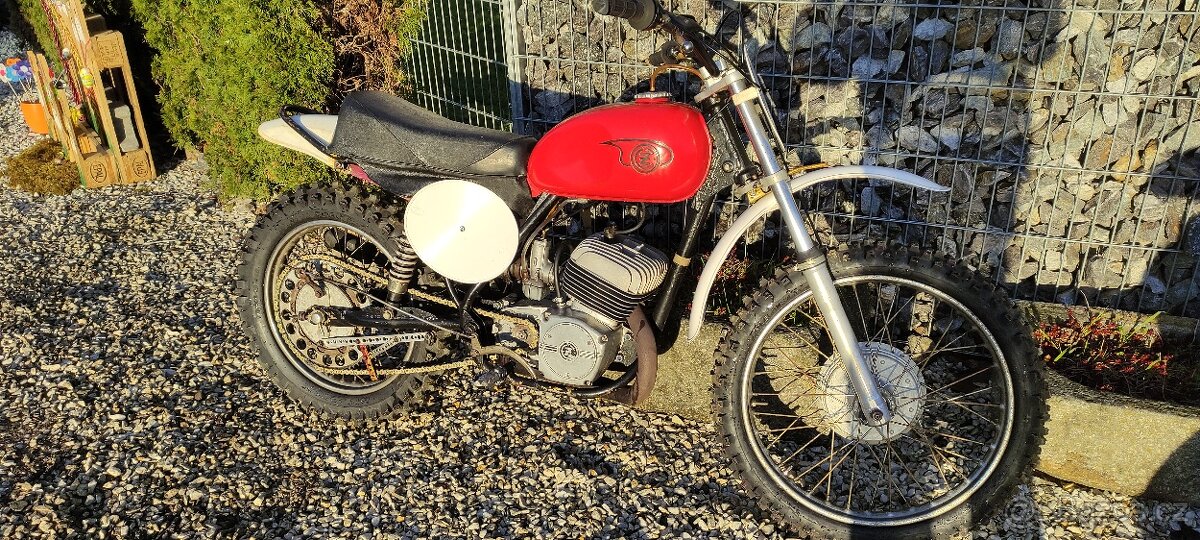 ČZ motokros 250/980 - 2