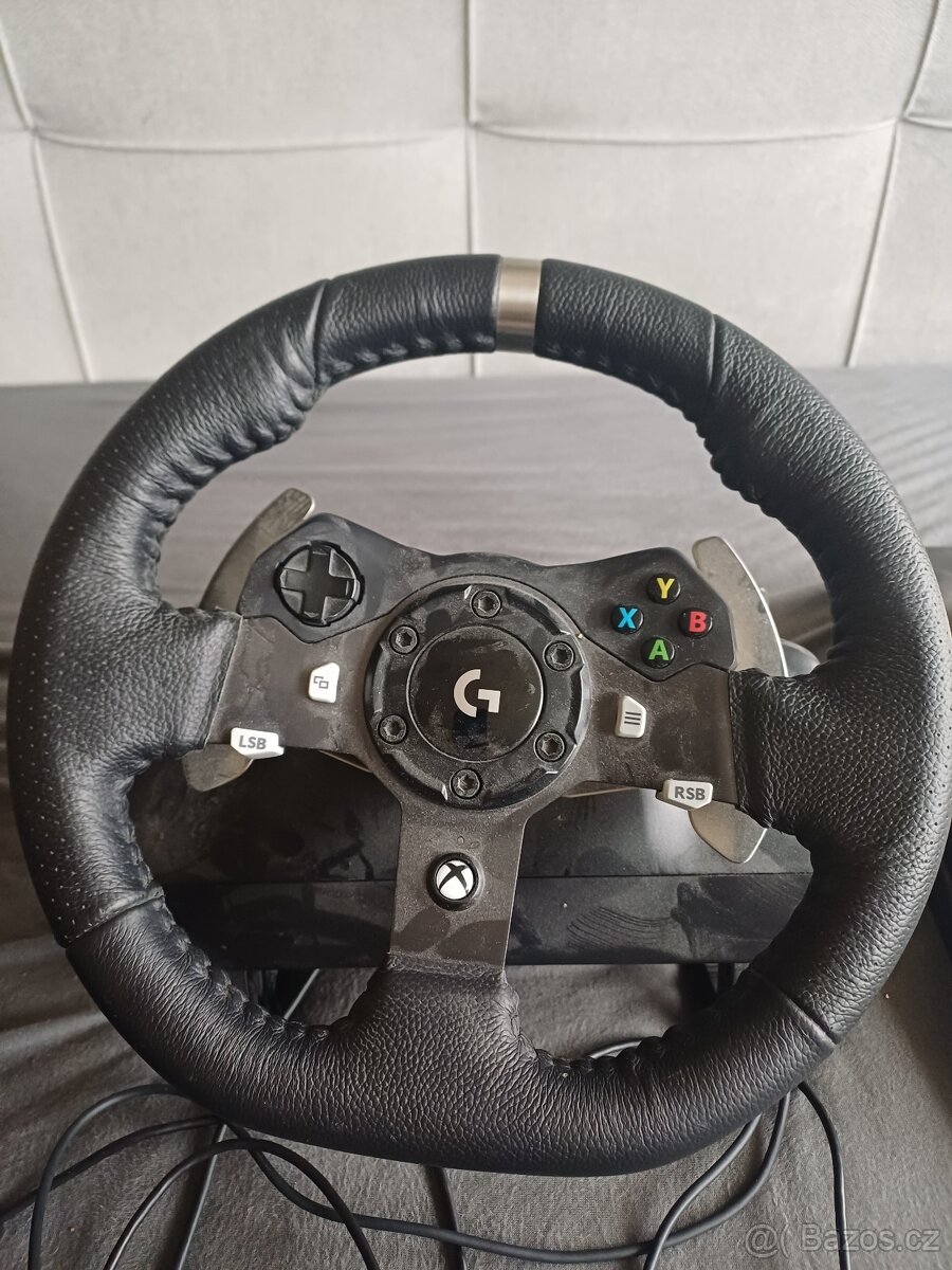 Herní volant Logitech G920 + pedály + řadicí páka - 2