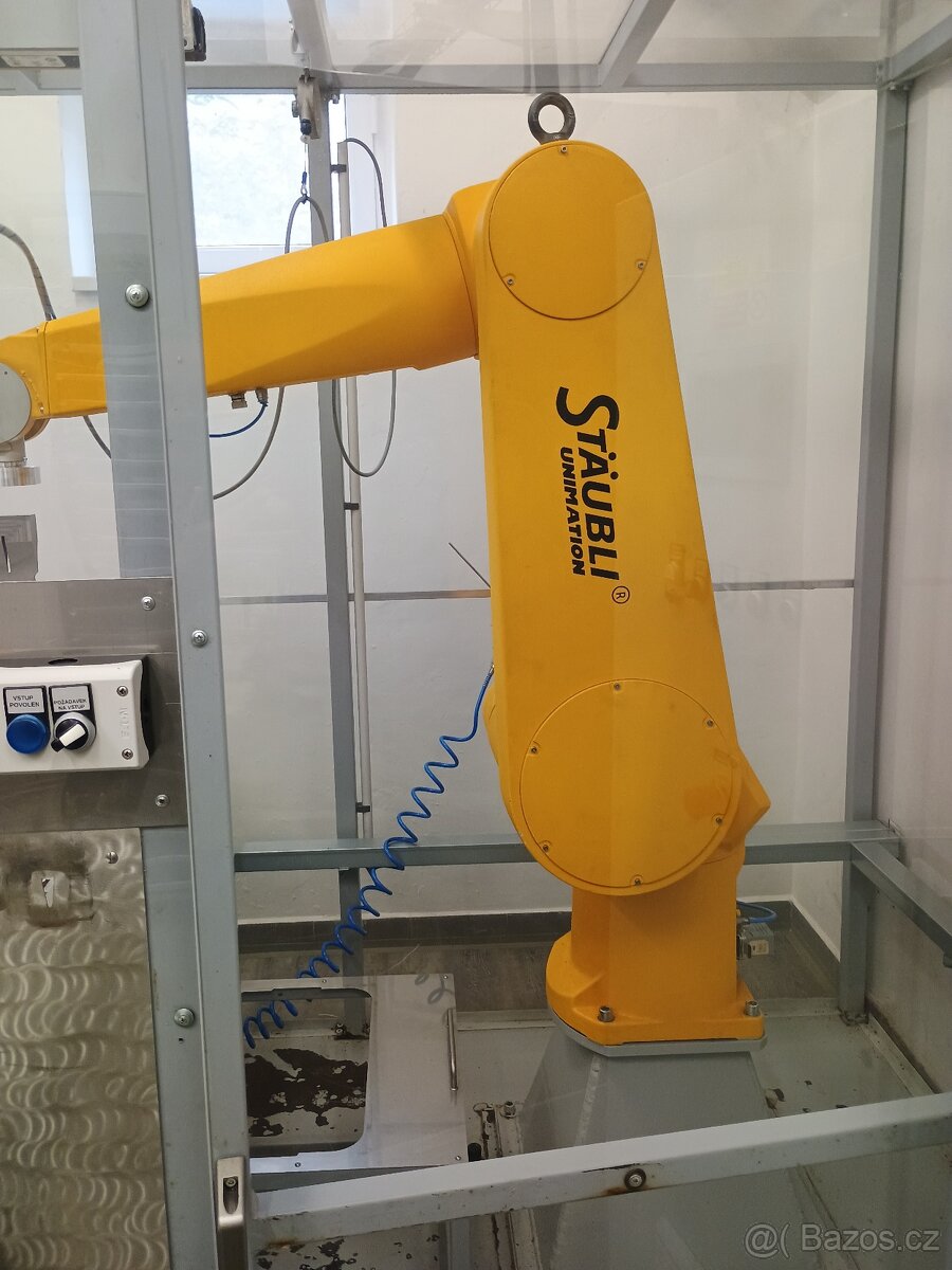 Universální robot Stäubli - 2