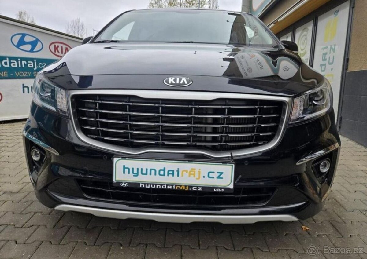 Kia Carnival 9 míst-REZERVACE1 - 2