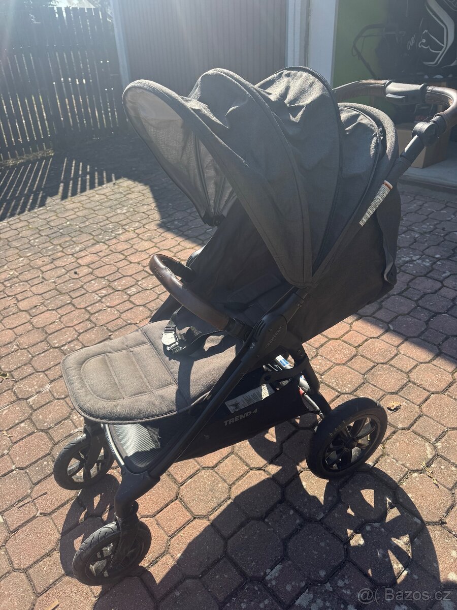 Skládací kočárek - 2